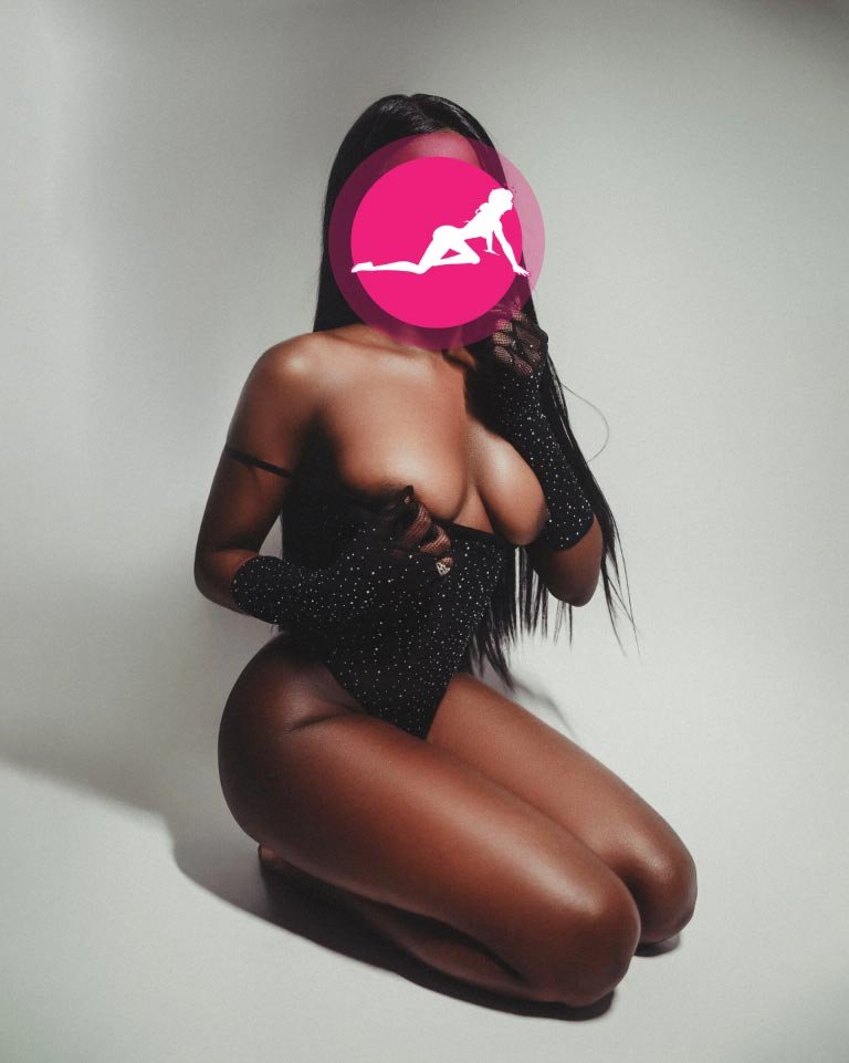 SaraMonroe1-Nairobi-escorts-girls-nairobi-hot-kenya-horny-girls-Kenya-254-onlyfans