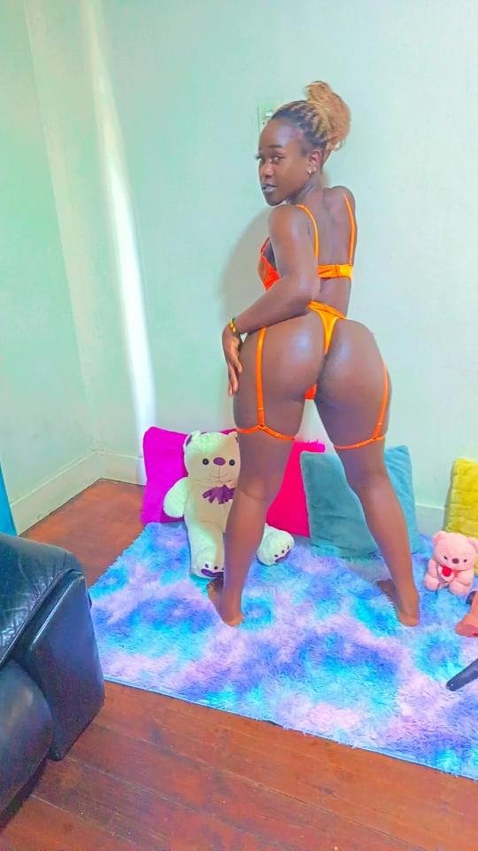 blackrose001-Nairobi-escorts-girls-kenya-raha-nairobi-horny-girls