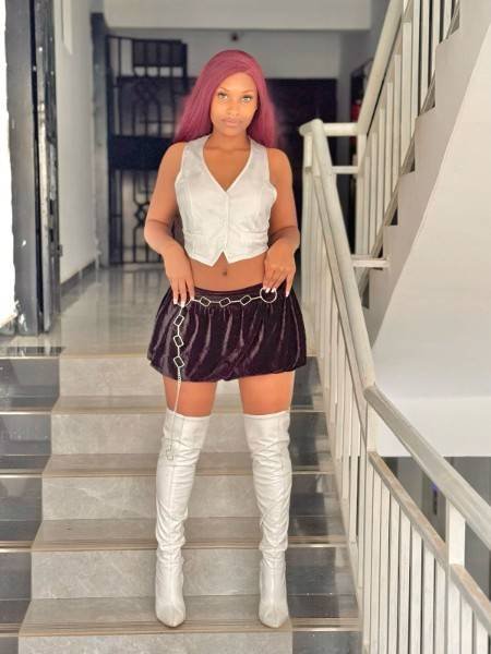 Mamu thika road Juja JKUAT escorts Ebony beauty Nairobi Raha Hot Escorts Girls In Kenya Sex single Women and Men Ready for sex and Massage